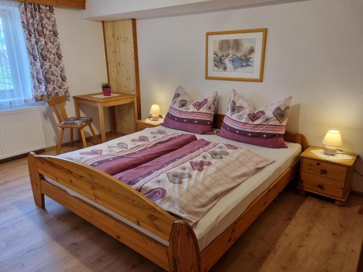 Kulmerhof - Farm Apartment พรุกแกร์น ภายนอก รูปภาพ