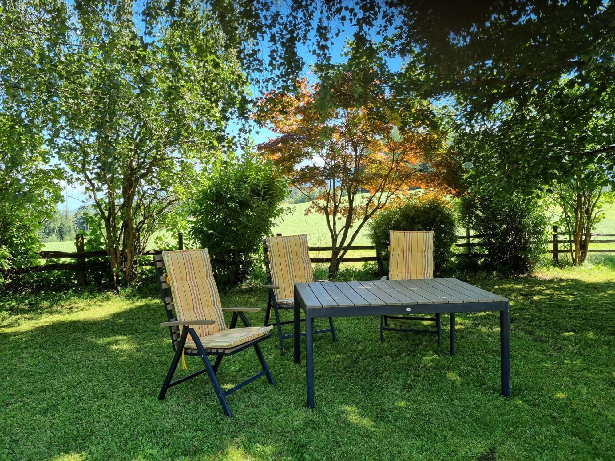 Kulmerhof - Farm Apartment พรุกแกร์น ภายนอก รูปภาพ