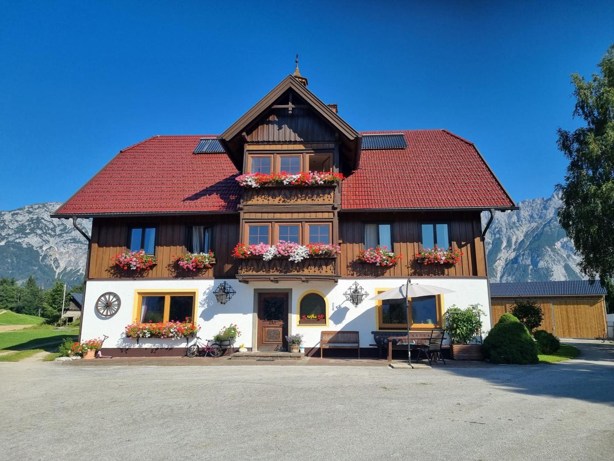 Kulmerhof - Farm Apartment พรุกแกร์น ภายนอก รูปภาพ